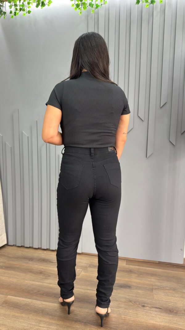 Calça Skinny Black - Imagem 4