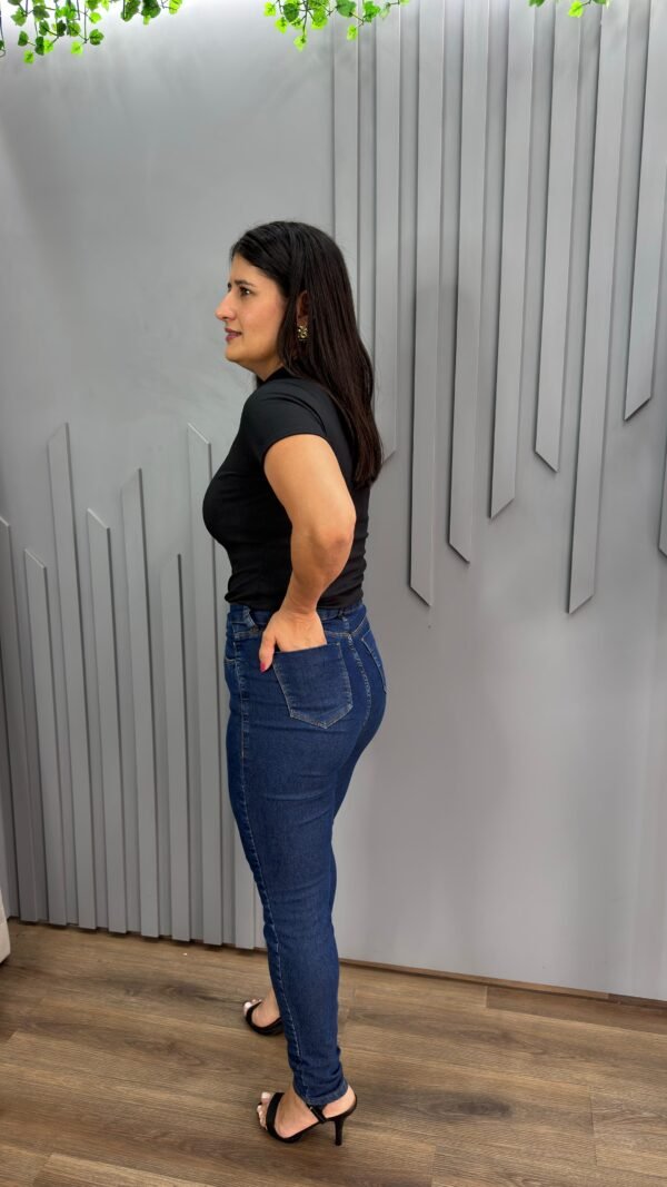 Calça Skinny Tradicional - Imagem 3